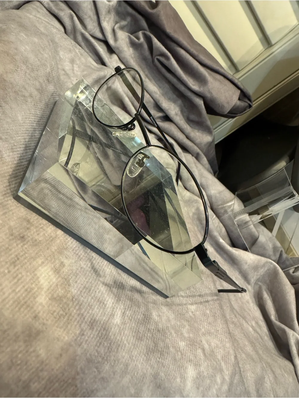 Gianni Versace Oval  Black Metal Frame Glasses - Minimalist Style
